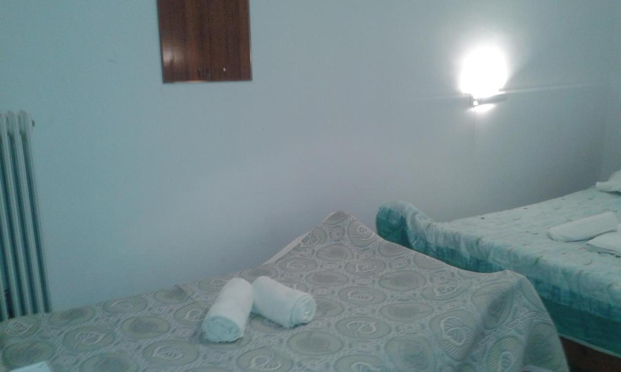 Manoleas Rooms To Let Леонидион Номер фото